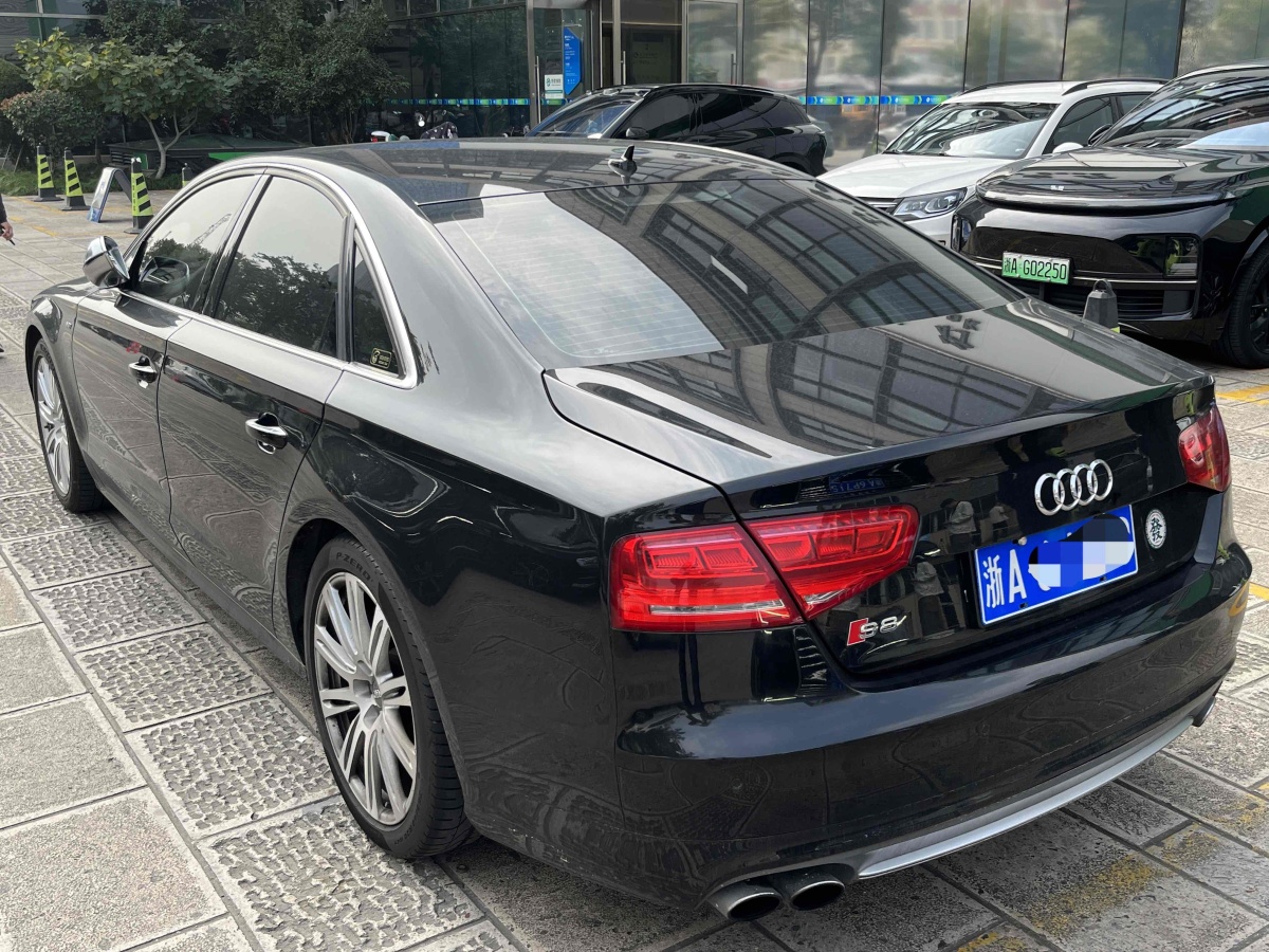 奧迪 奧迪S8  2013款 S8 4.0TFSI quattro圖片