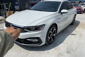 迈腾 大众 200万辆纪念版 330TSI DSG豪华型