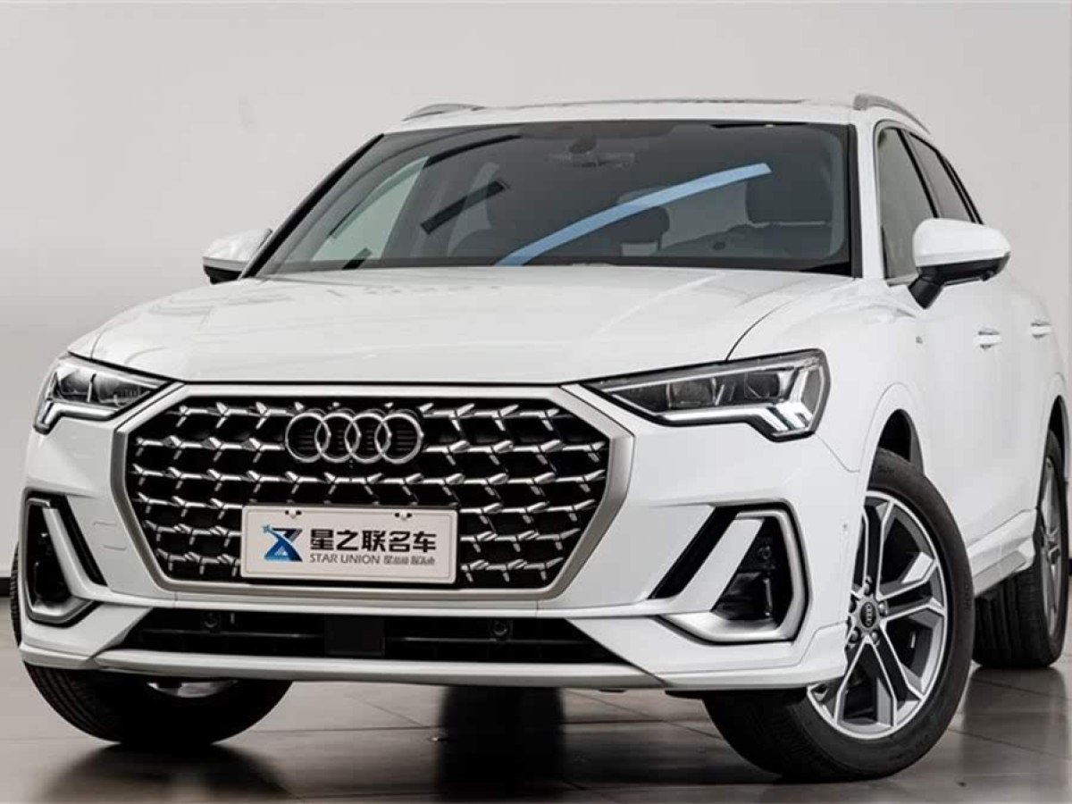 奧迪 奧迪Q3  2024款 40 TFSI 時(shí)尚動(dòng)感型圖片