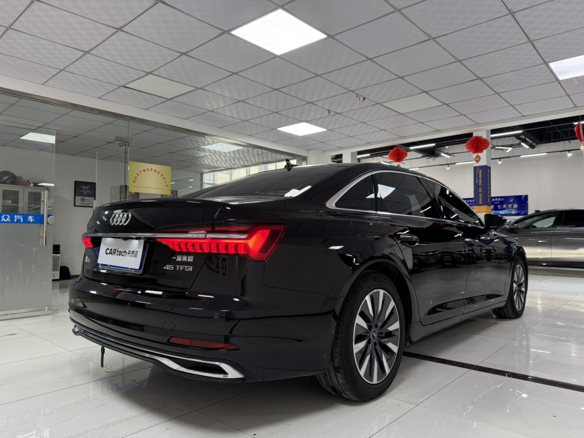 奧迪 奧迪A6L  2023款 45 TFSI 臻選致雅型圖片