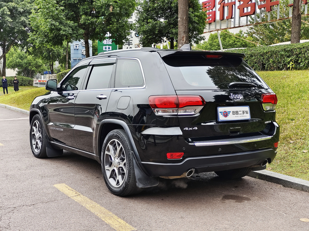 Jeep 大切諾基  2021款 3.0L 80周年紀(jì)念版圖片