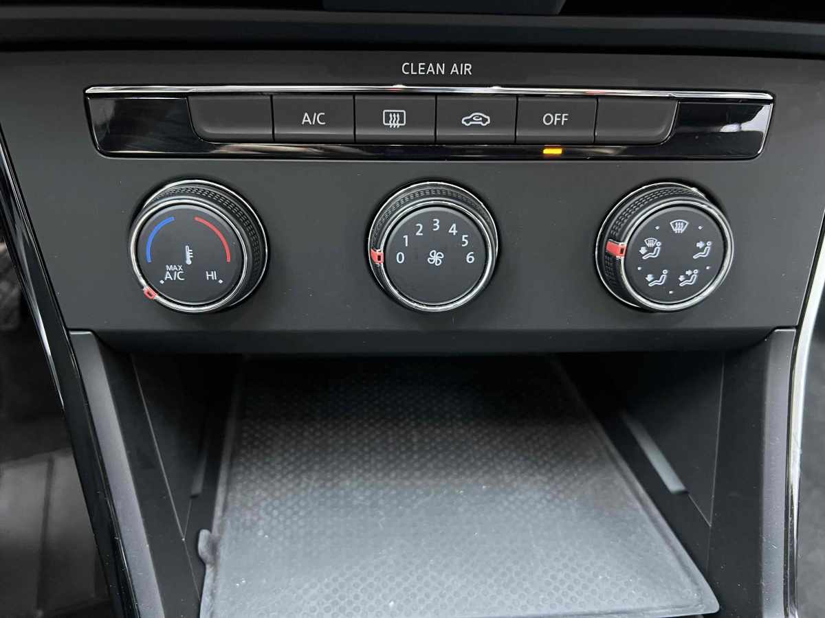 大眾 帕薩特  2022款 280TSI 商務(wù)版圖片