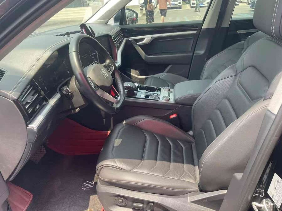 大眾 途銳  2023款 3.0TSI 銳享版 曜黑運動套裝圖片