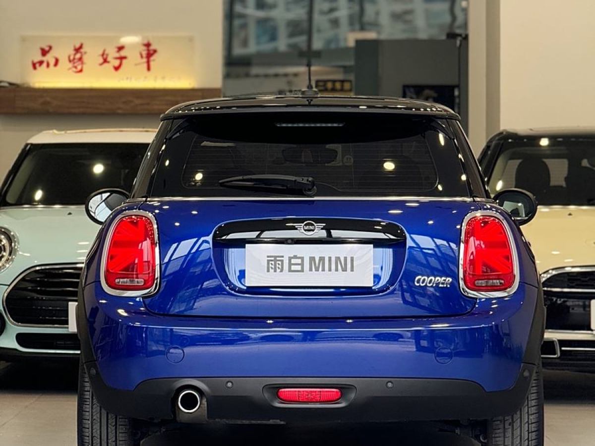 MINI MINI  2020款 1.5T COOPER 經(jīng)典派圖片