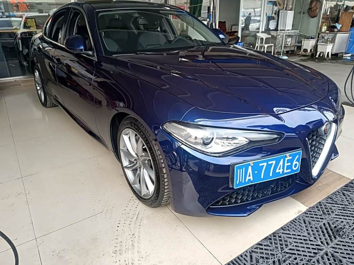 阿爾法·羅密歐 Giulia  2017款 2.0T 280HP 豪華版圖片