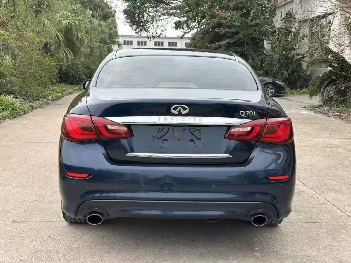 英菲尼迪 Q50L  2016款 2.0T 悅享版圖片