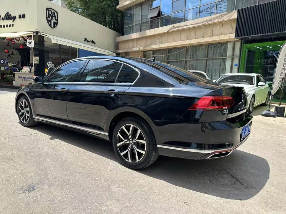 大眾 邁騰  2020款 330TSI DSG 領(lǐng)先型圖片