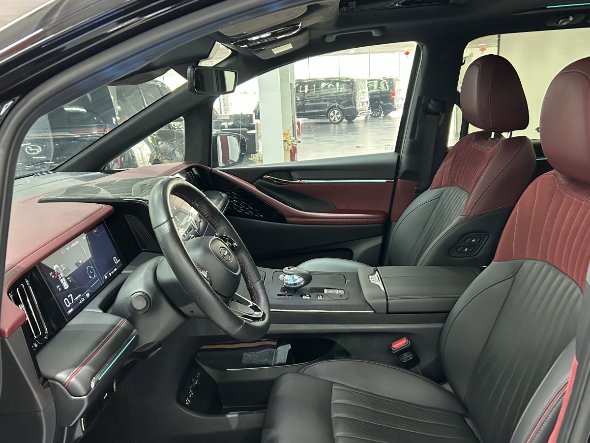 廣汽傳祺 M8  2024款 宗師系列 400T 至尊版圖片