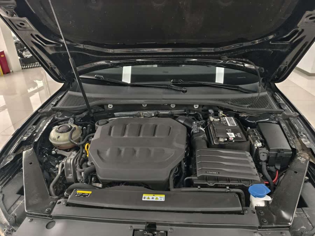 大眾 邁騰  2023款 200萬輛紀(jì)念版 330TSI DSG豪華型圖片