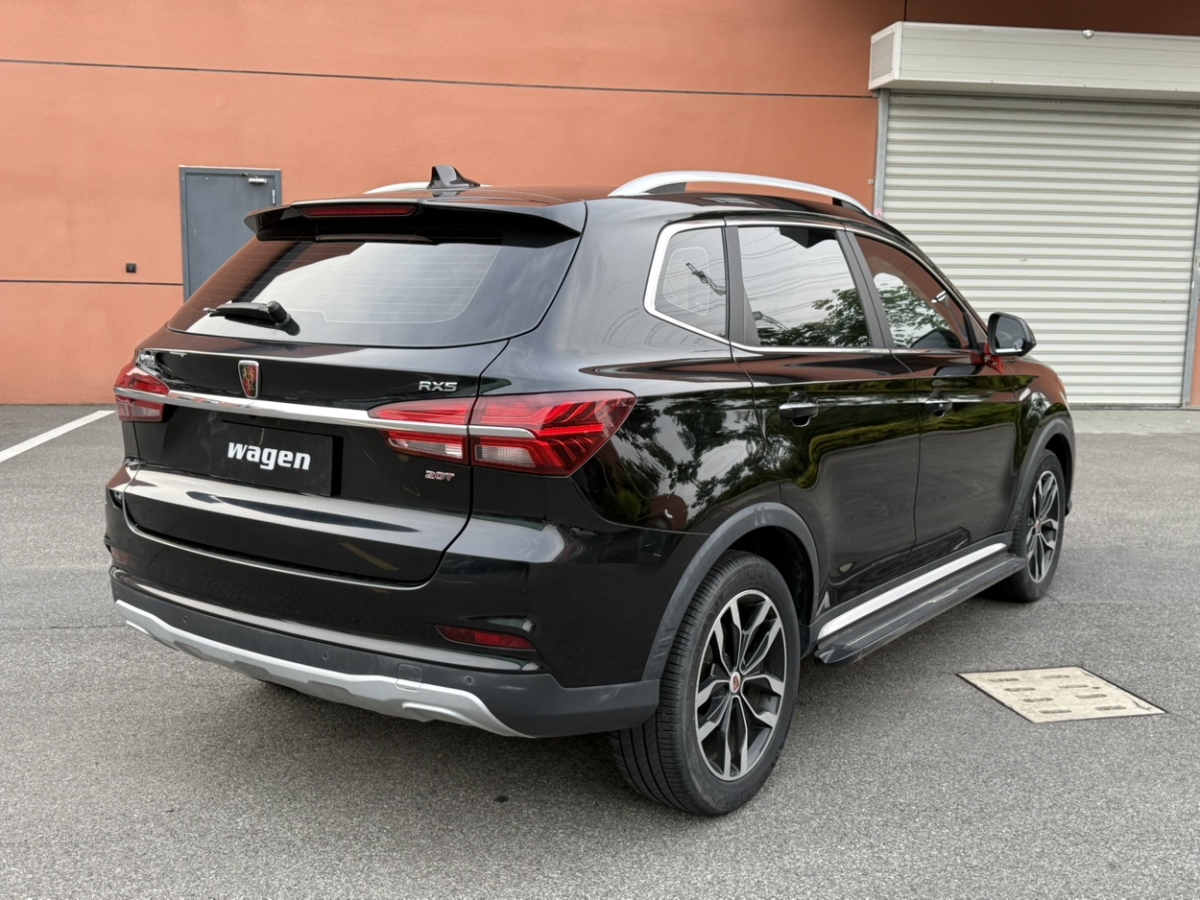 榮威 RX5  2018款 20T 兩驅自動互聯(lián)網智臻版圖片