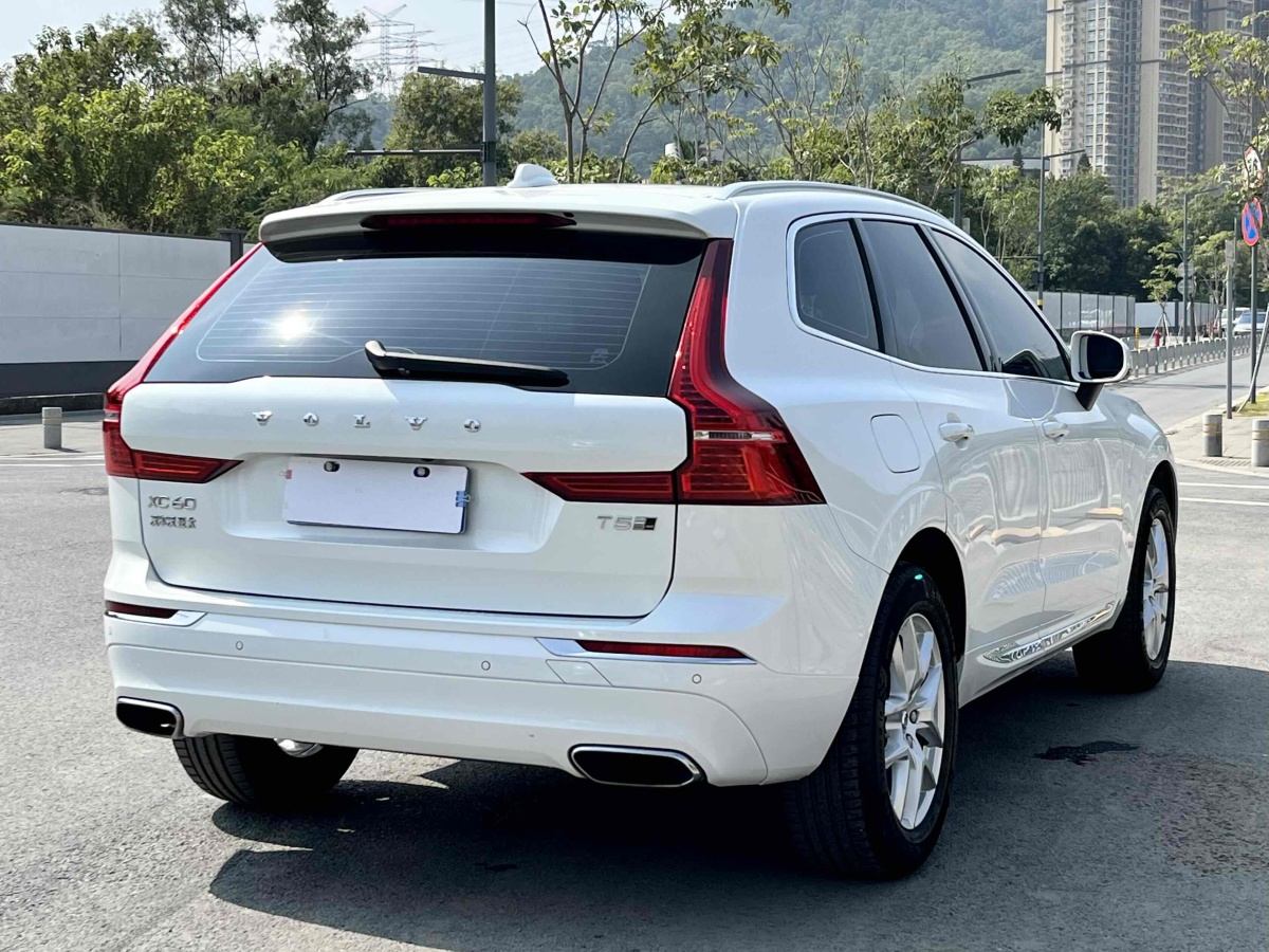 沃爾沃 XC60  2020款 T5 四驅(qū)智逸豪華版圖片