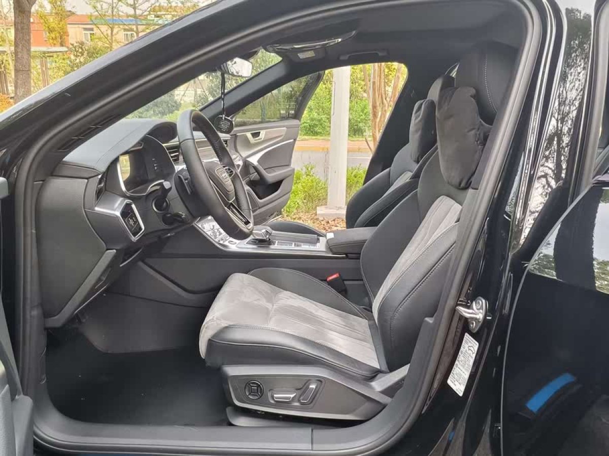 奧迪 奧迪A6L  2024款 45 TFSI 臻選動(dòng)感型圖片