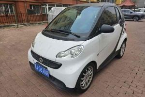 fortwo smart 1.0 MHD 硬顶标准版