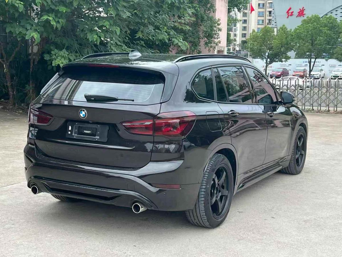 寶馬 寶馬X1  2019款 sDrive18Li 時(shí)尚型圖片