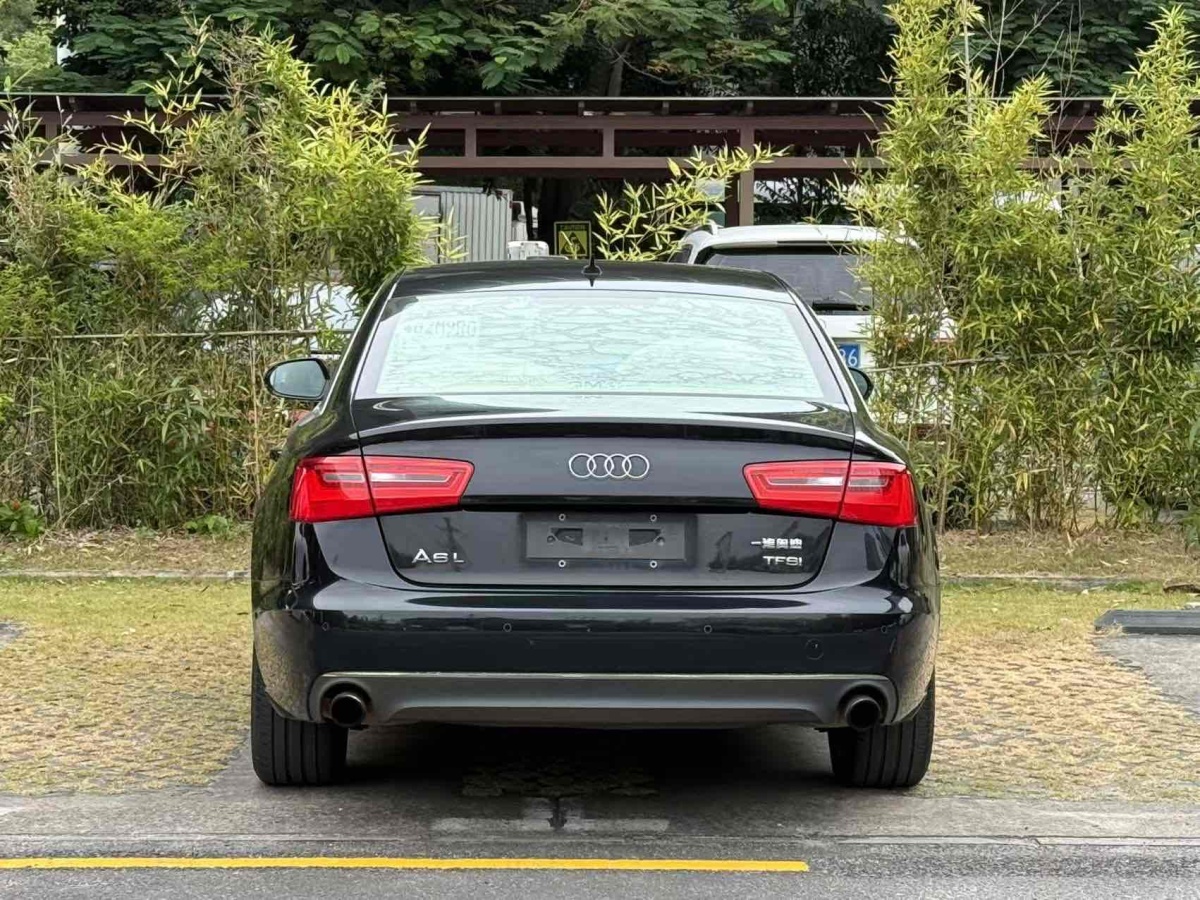 奧迪 奧迪A6L  2012款 TFSI 標(biāo)準(zhǔn)型圖片