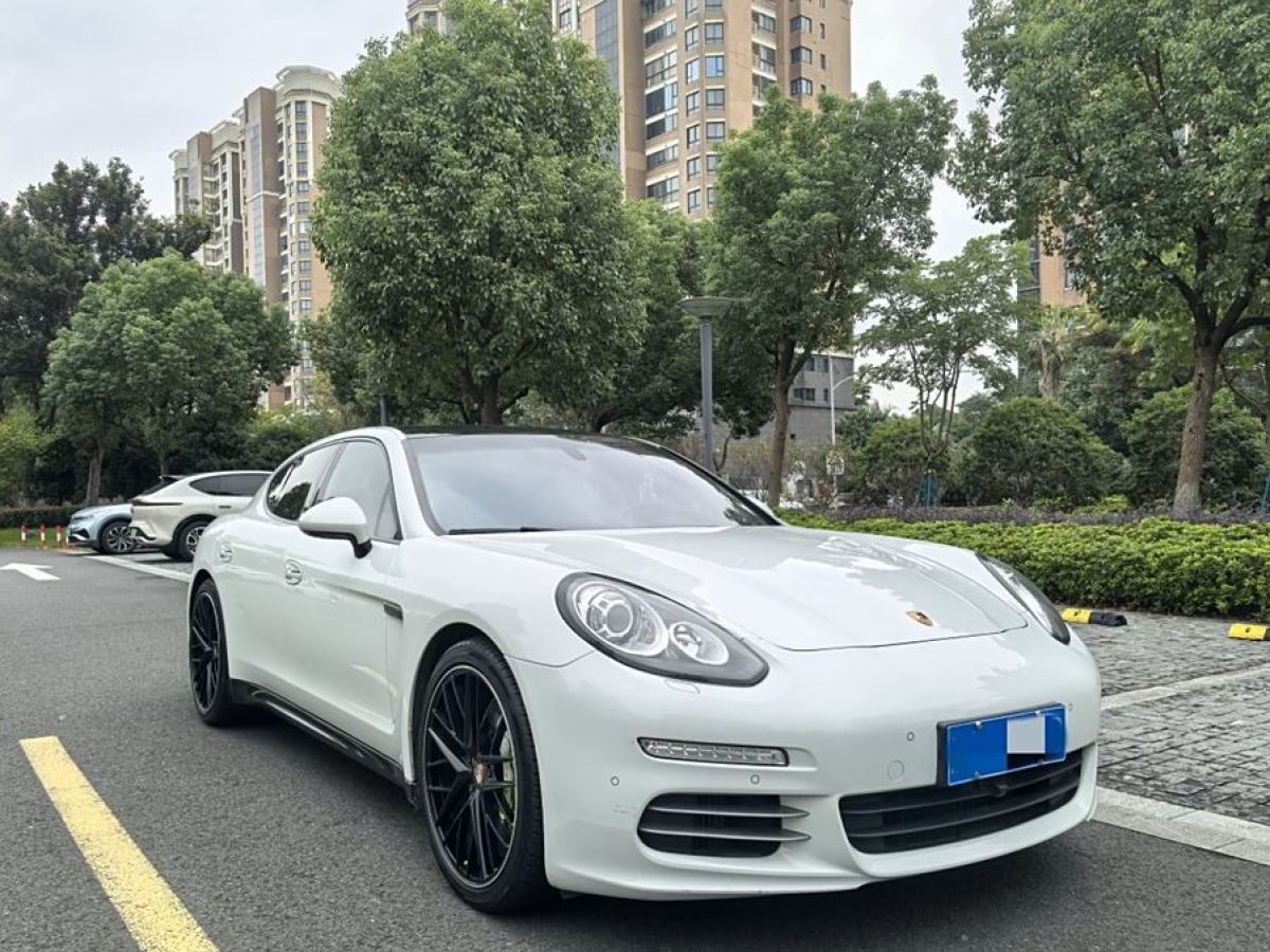 保時(shí)捷 Panamera  2014款 Panamera 4 3.0T圖片