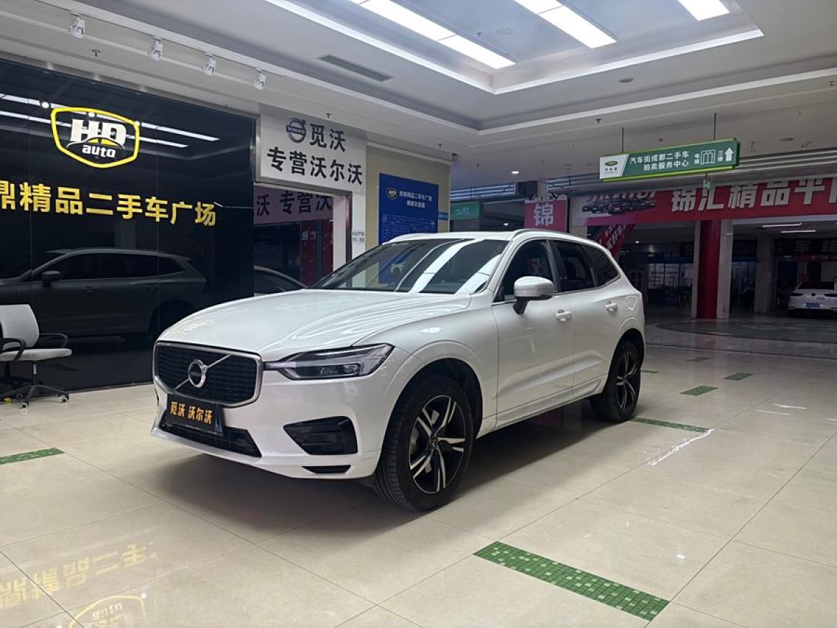 沃爾沃 XC60  2019款 T5 四驅(qū)智遠(yuǎn)運(yùn)動(dòng)版 國(guó)VI圖片