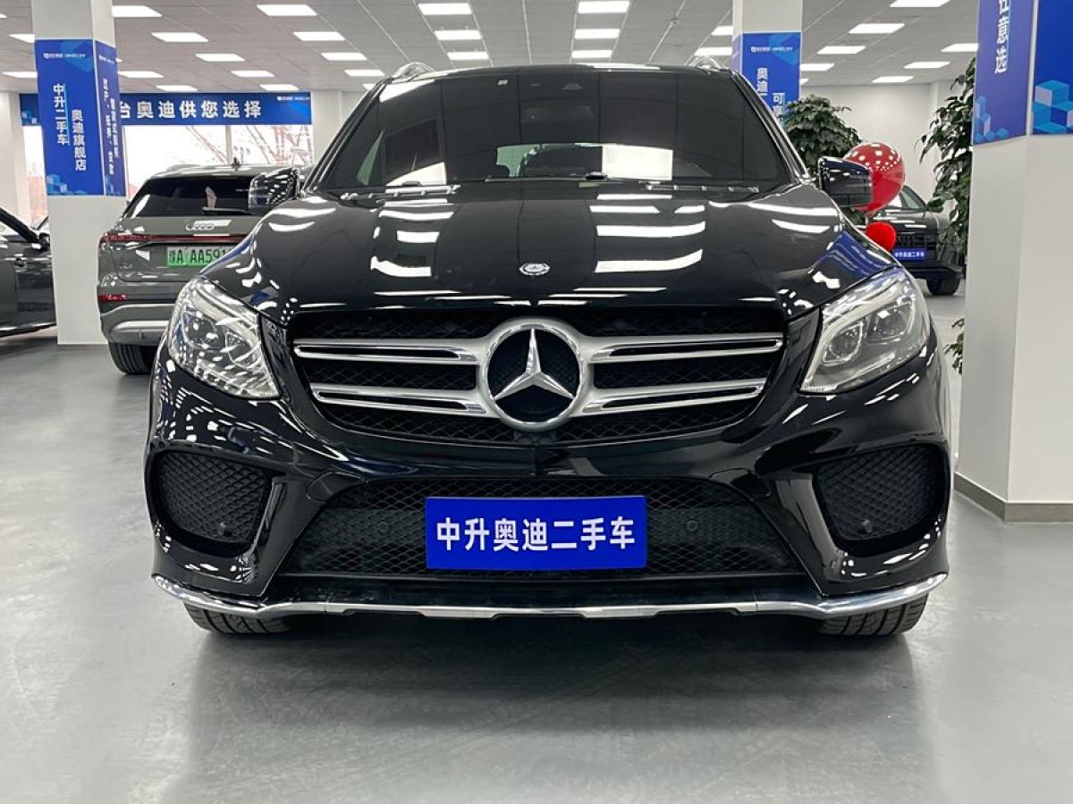 奔馳 奔馳GLE  2017款 GLE 320 4MATIC 豪華型圖片