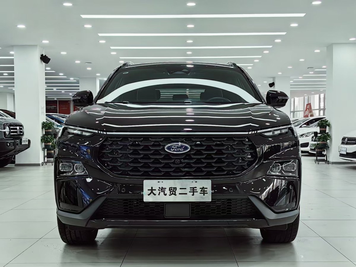 2024年2月福特 領(lǐng)睿  2023款 極境 EcoBoost 170 魅影