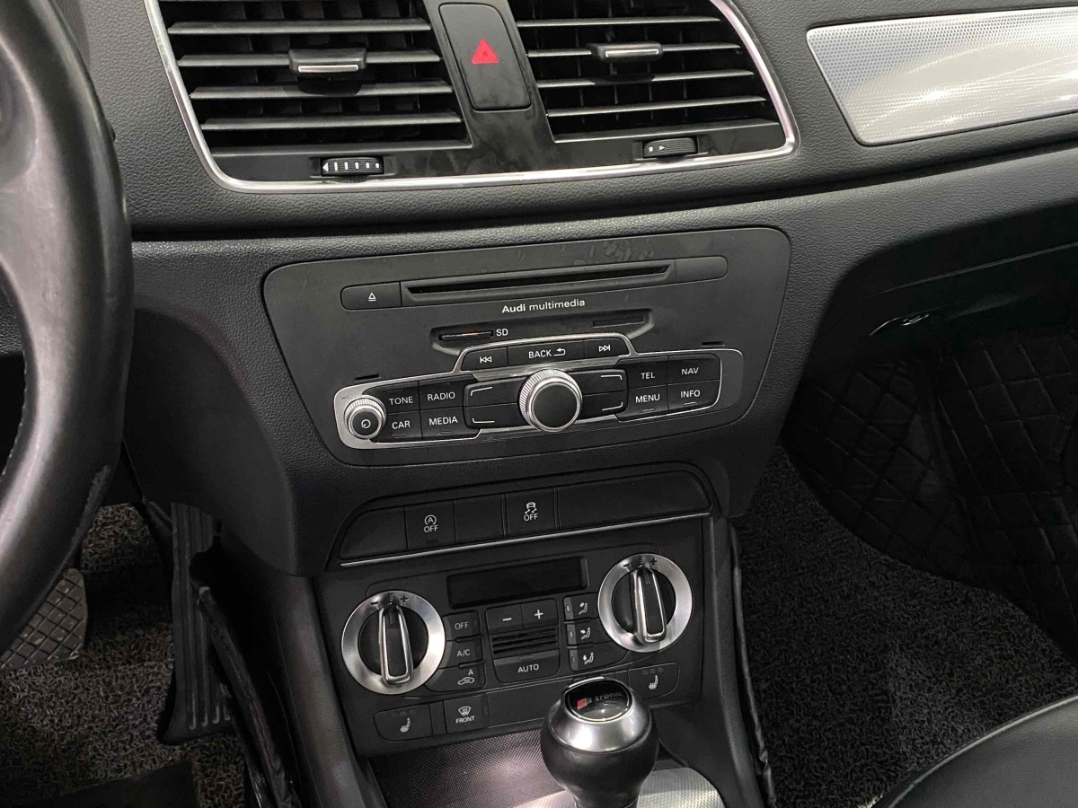 2014年7月奧迪 奧迪Q3  2015款 35 TFSI 舒適型