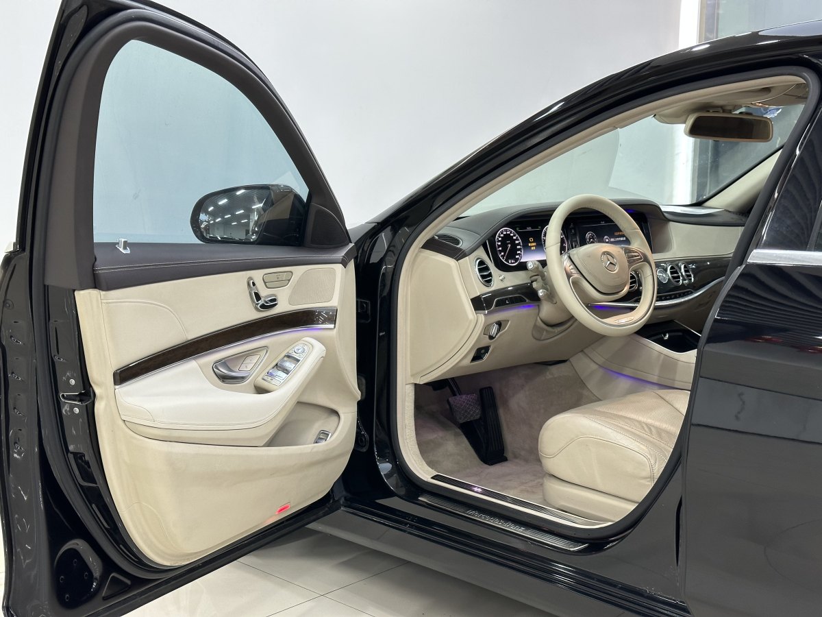 2015年2月奔驰 奔驰S级  2014款 S 320 L 商务型