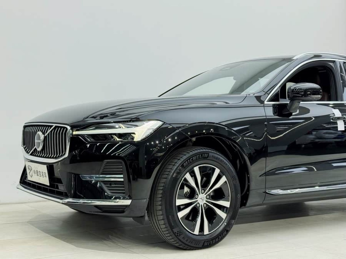 沃爾沃 XC60  2022款 B5 四驅(qū)智逸豪華版圖片