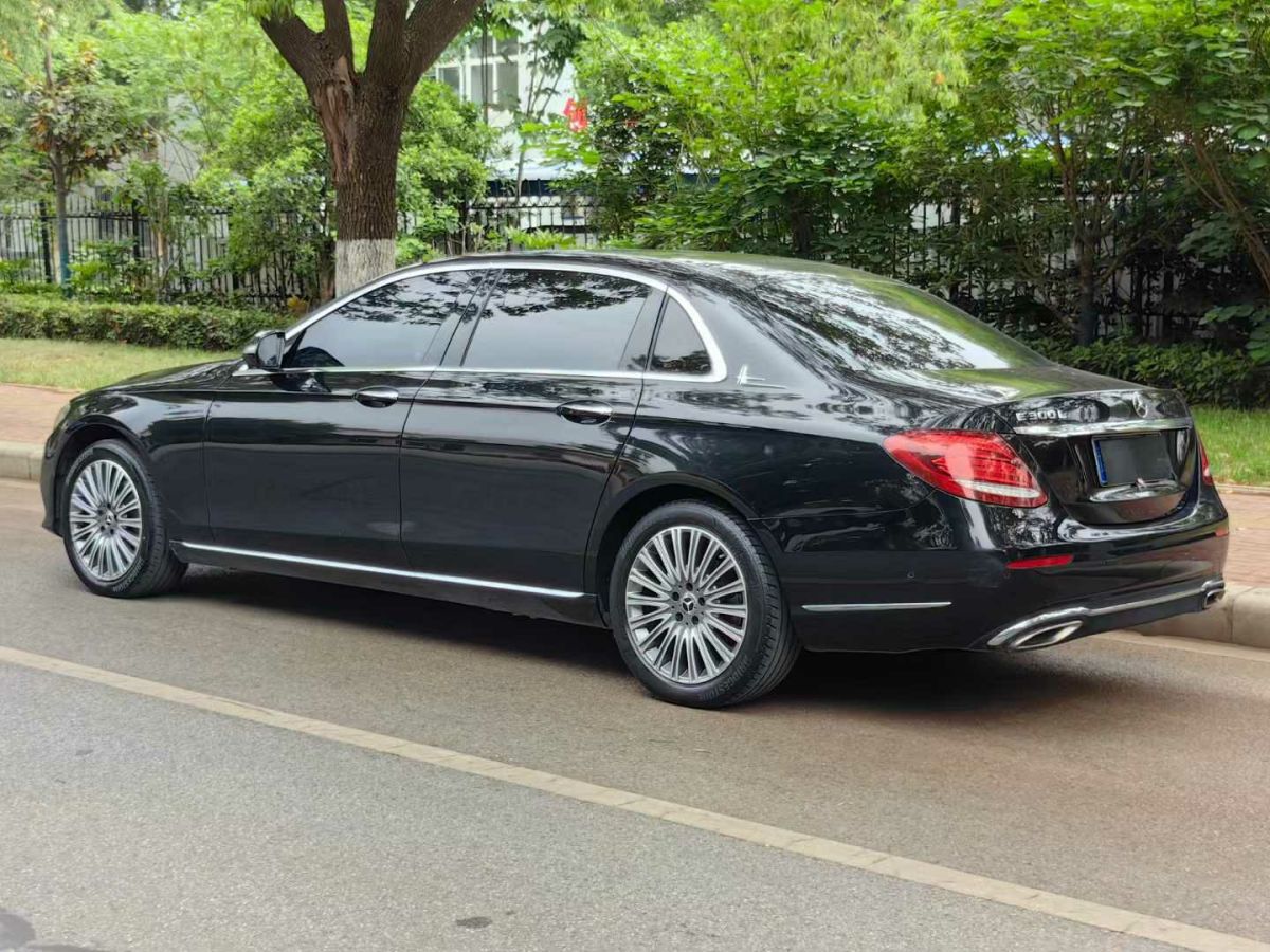 奔馳 奔馳E級  2020款 E 300 L 豪華型圖片