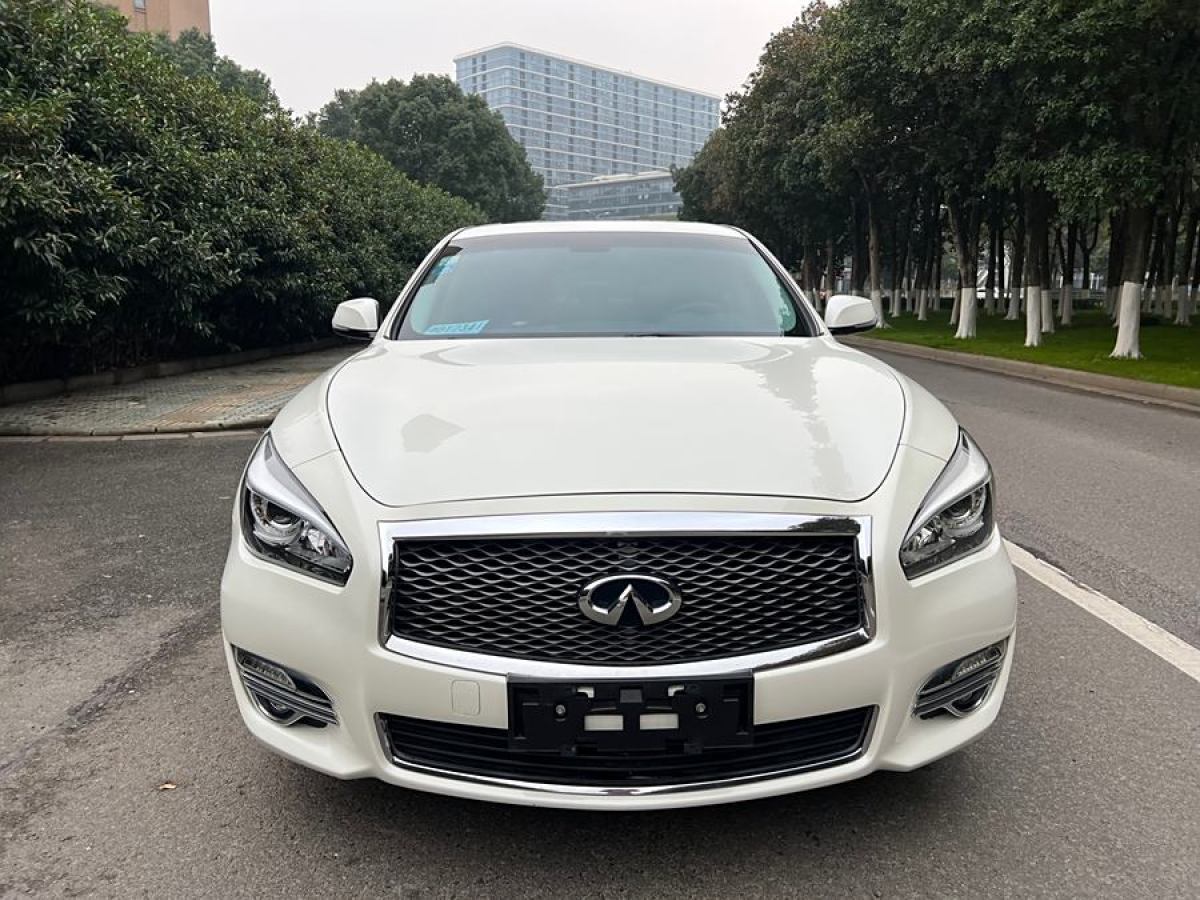 英菲尼迪 Q70  2017款 Q70L 2.5L 精英版圖片