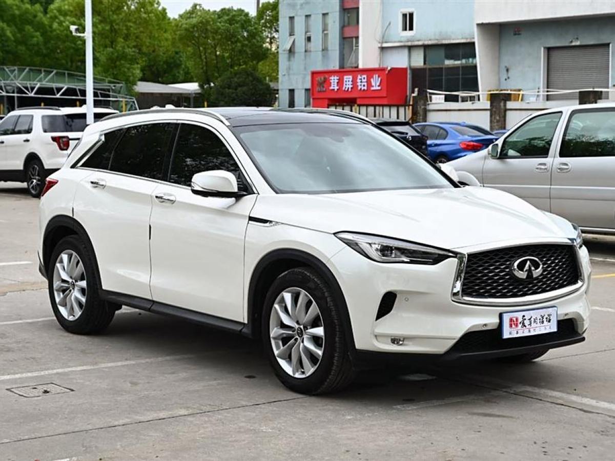 英菲尼迪 QX50  2018款 2.0T 四驅(qū)菁英版圖片