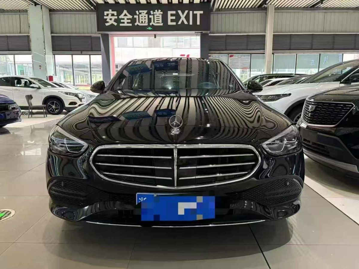 奔馳 奔馳C級(jí)  2022款 C 260 L 皓夜運(yùn)動(dòng)版圖片