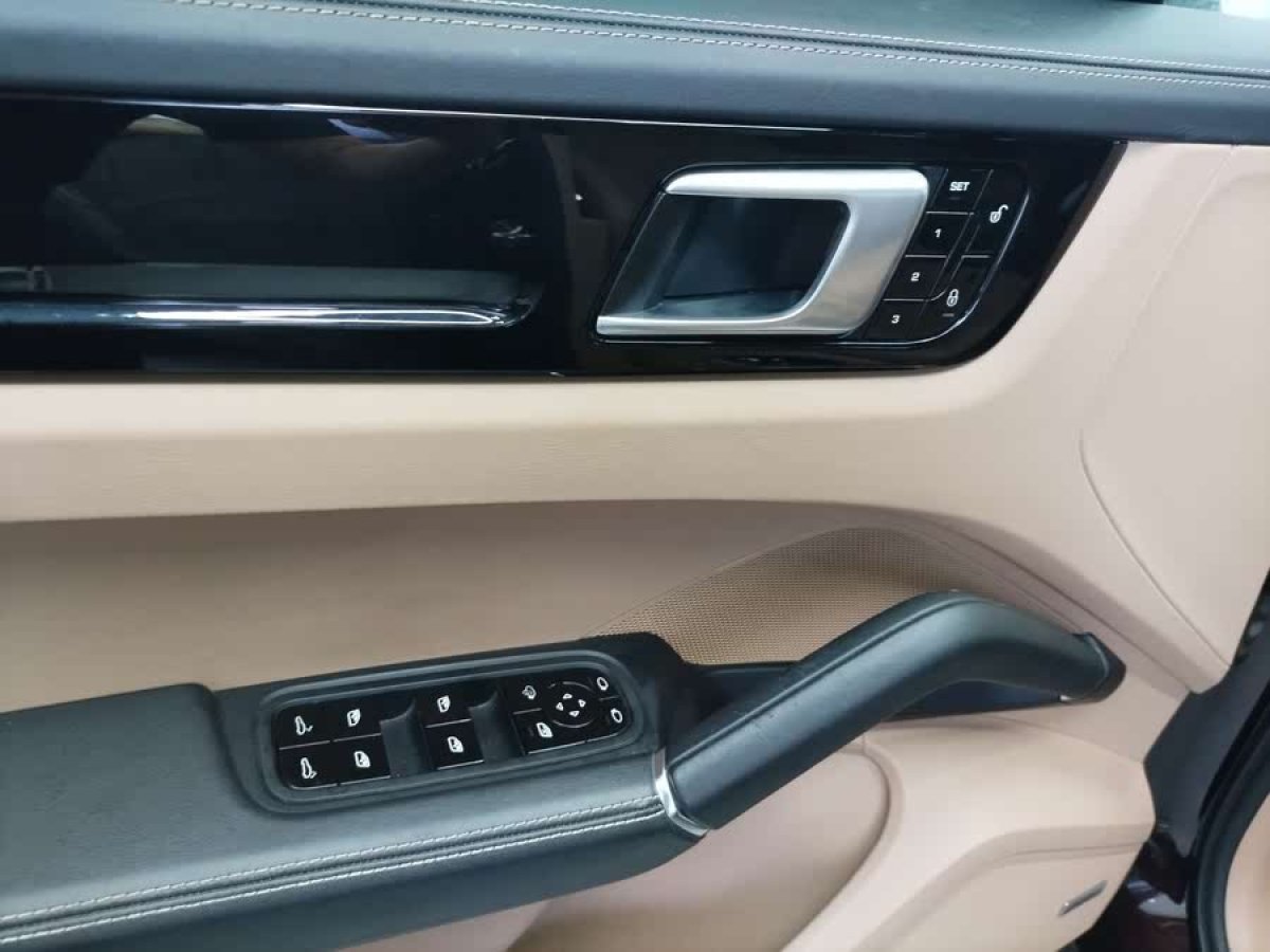 保時(shí)捷 Cayenne  2018款 Cayenne S 2.9T圖片