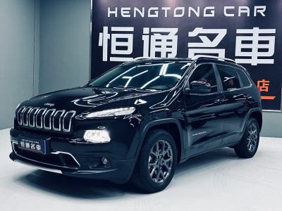 2020年10月 Jeep 自由光 2.0L 兩驅(qū)經(jīng)典運(yùn)動(dòng)版圖片