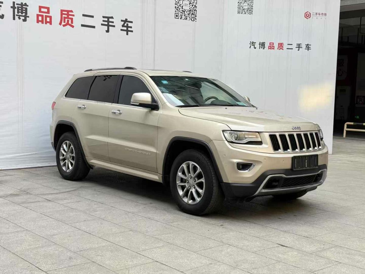 Jeep 大切諾基  2016款 3.0L 專業(yè)版圖片