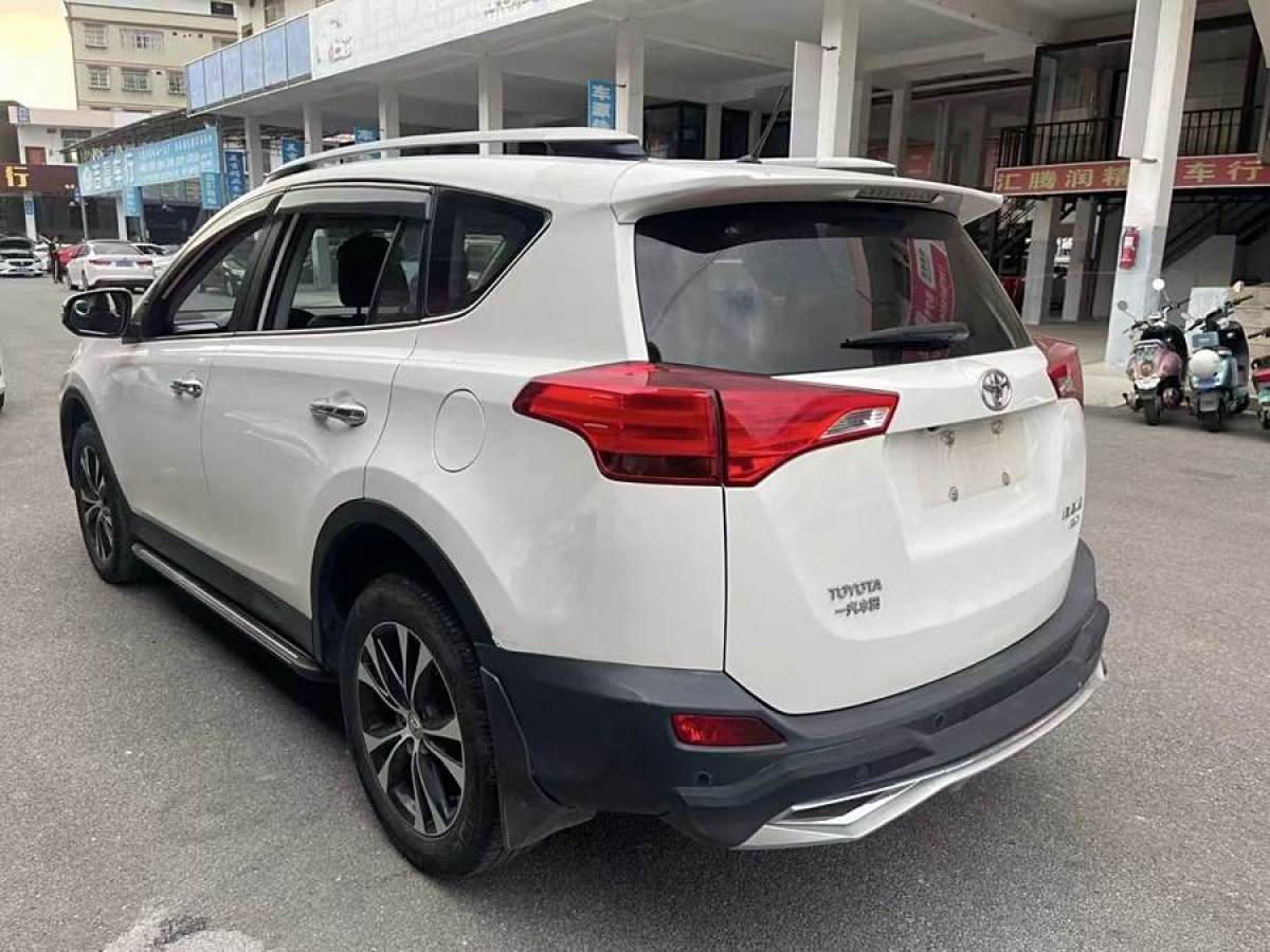 豐田 RAV4榮放  2013款 2.5L 自動(dòng)四驅(qū)豪華版圖片