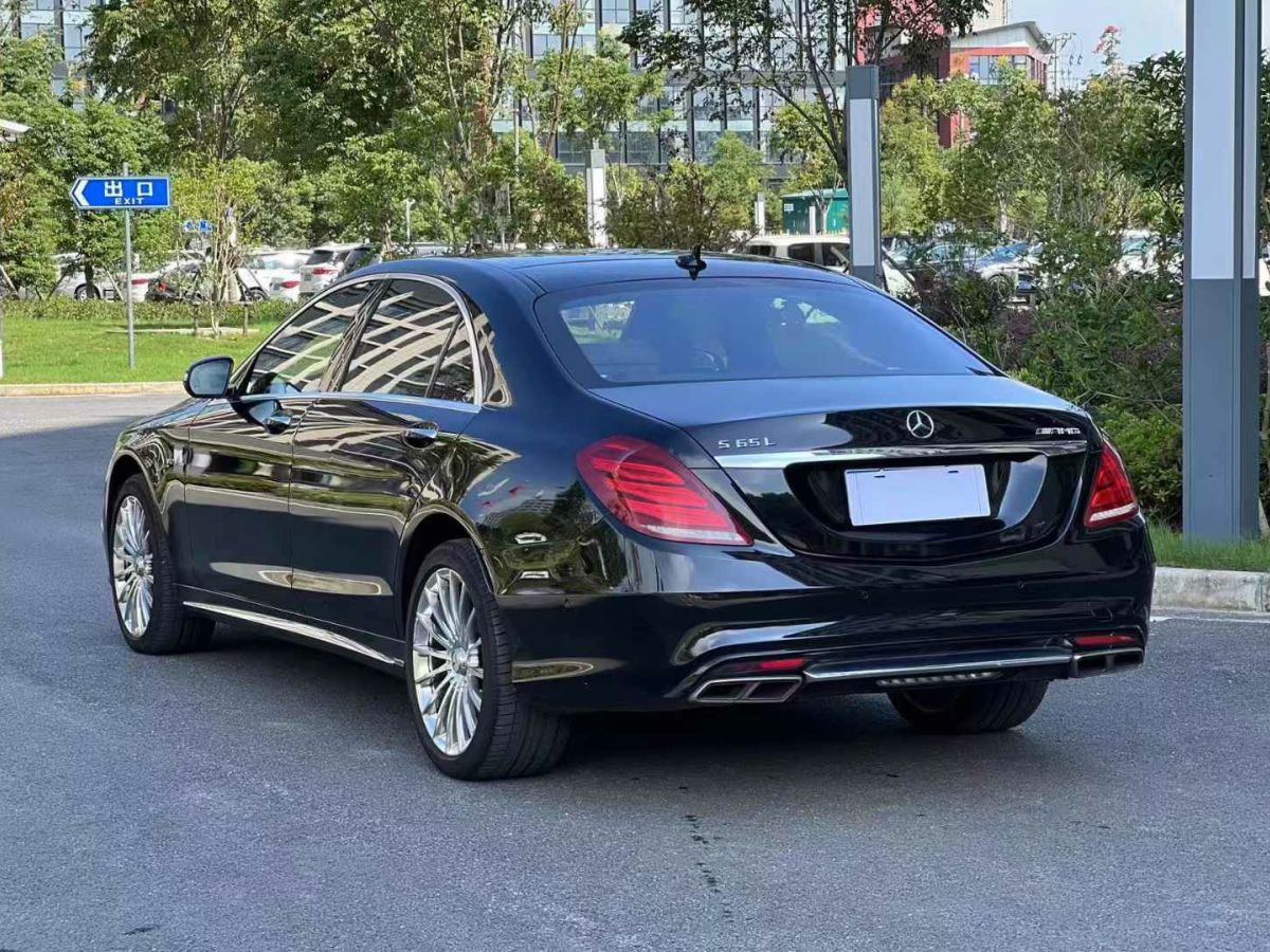 奔馳 奔馳C級(jí)AMG  2015款 AMG C 63 S圖片