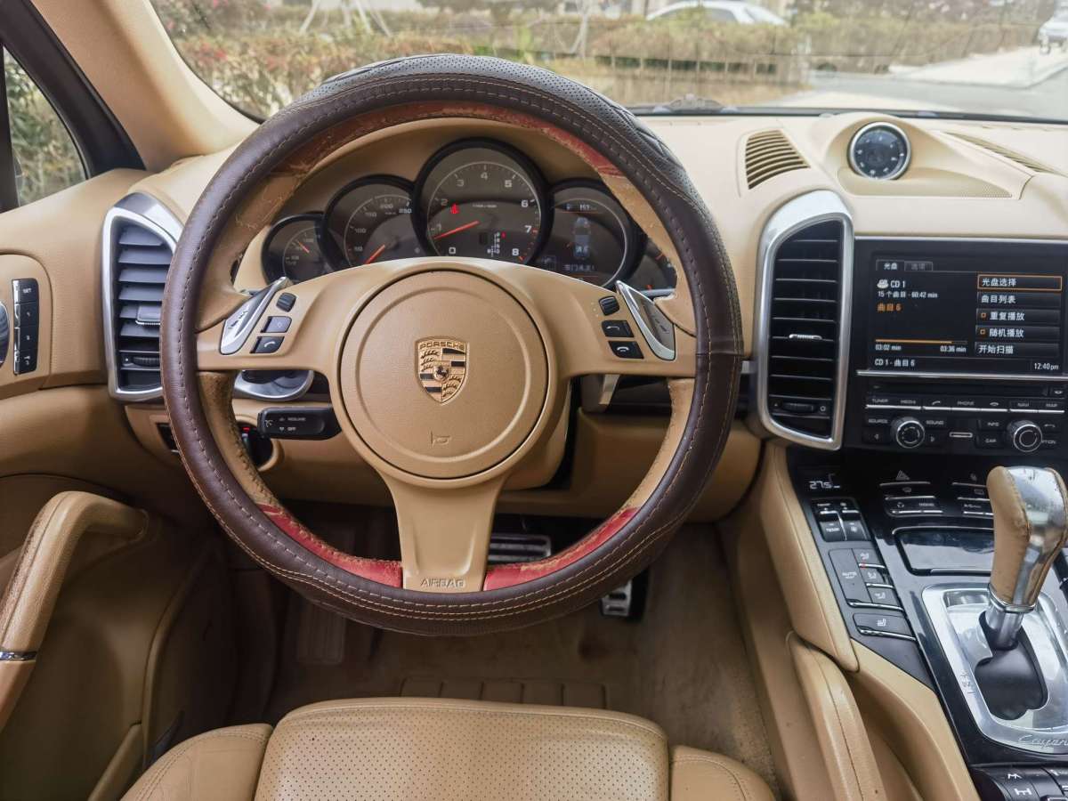 保时捷 Cayenne  2010款 3.0T 高配型图片