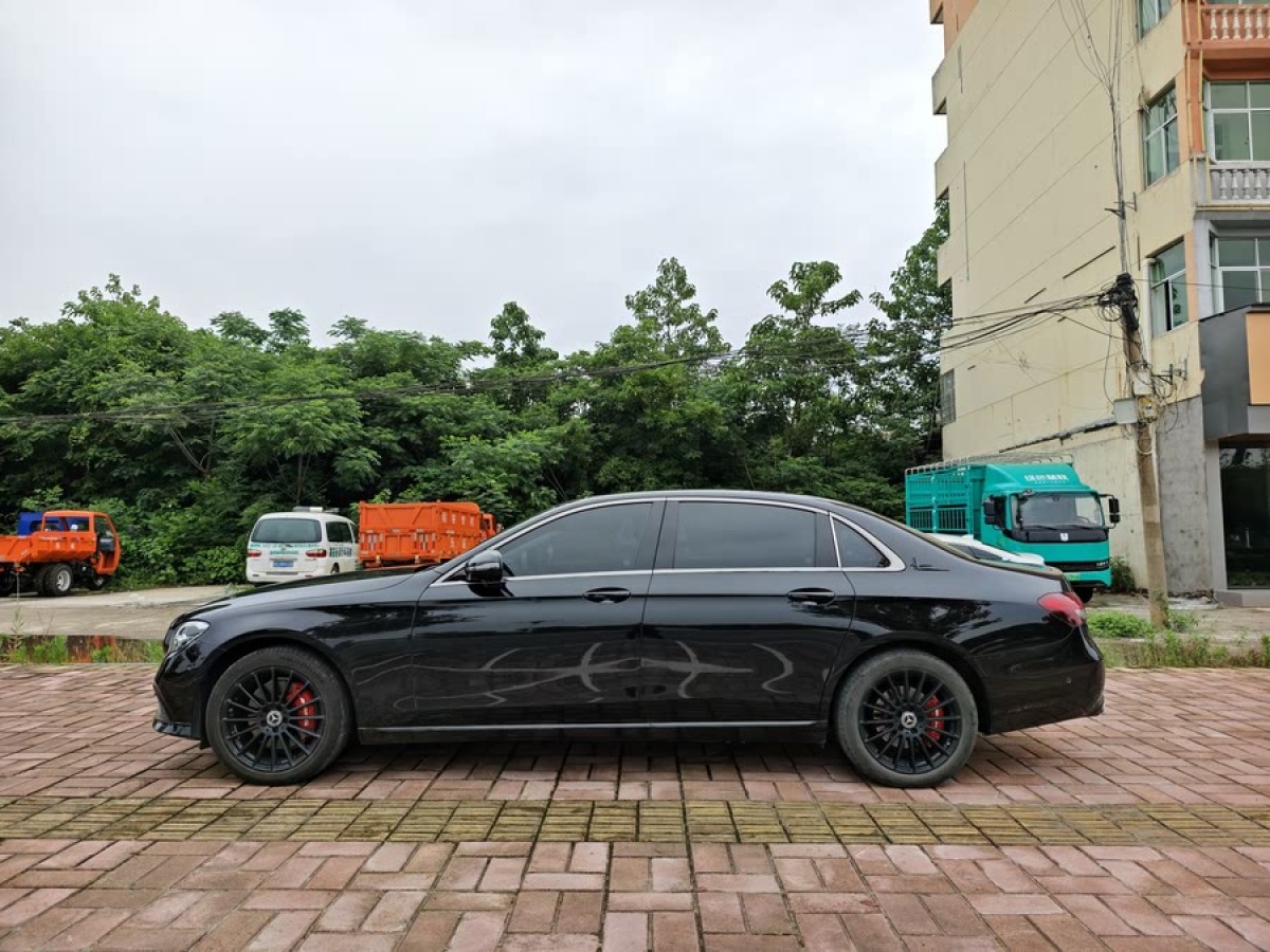 奔馳 奔馳E級(jí)  2022款 改款 E 260 L圖片