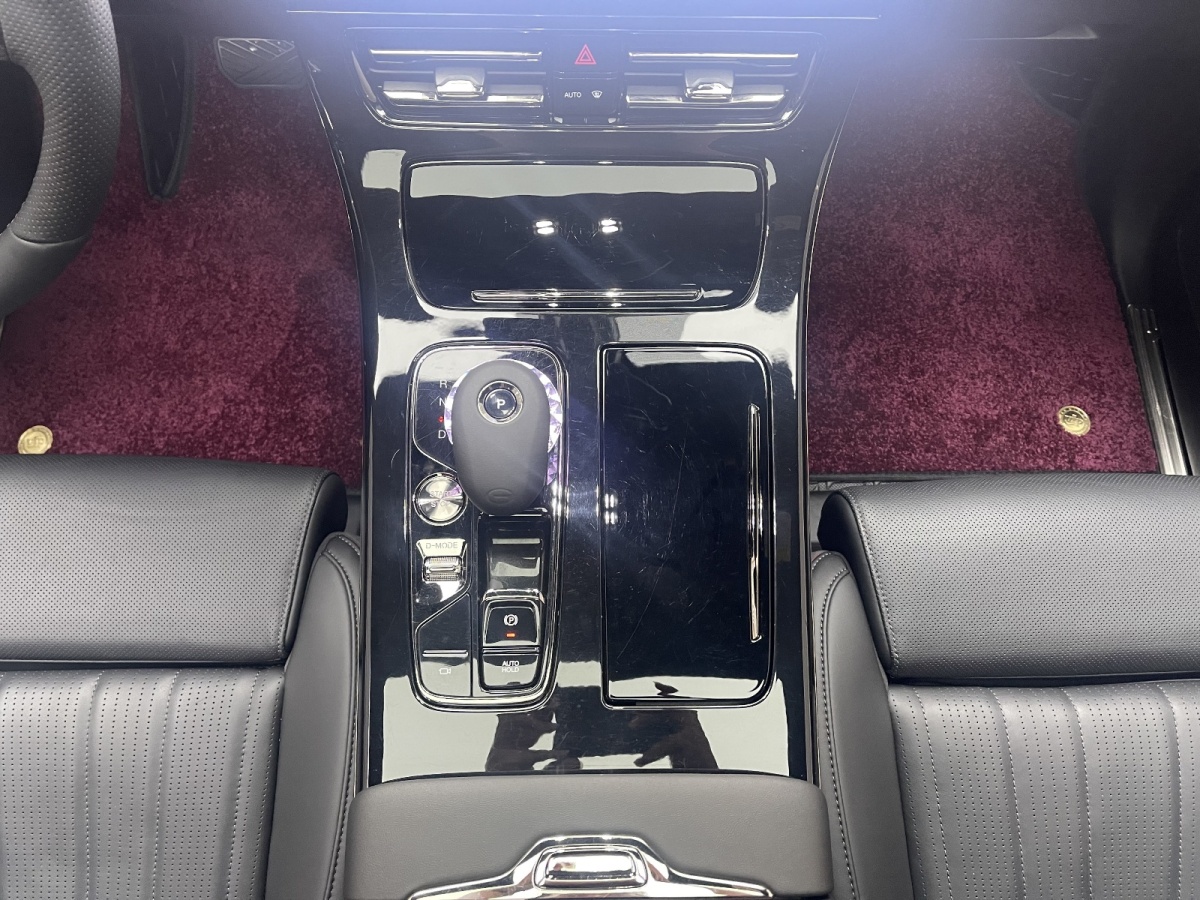 廣汽傳祺 M8  2024款 宗師系列 400T 至尊版圖片