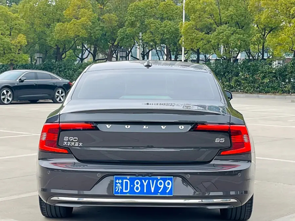 沃爾沃 S90  2022款 B5 智雅豪華版圖片