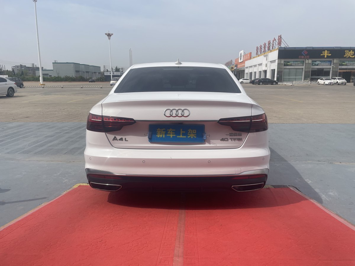 奧迪 奧迪A4L  2022款 40 TFSI 時(shí)尚動(dòng)感型圖片