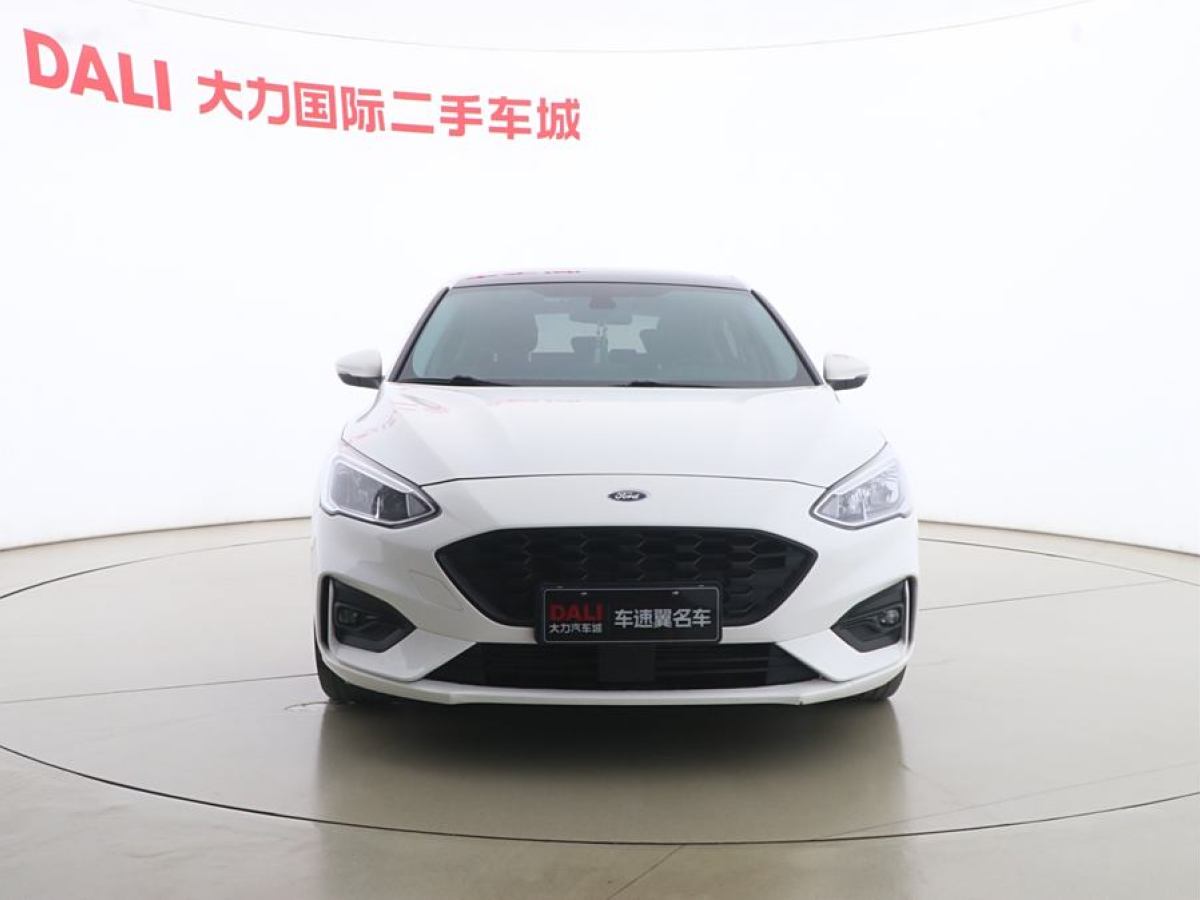 福特 福克斯  2020款 兩廂 EcoBoost 180 自動(dòng)鋒潮型圖片