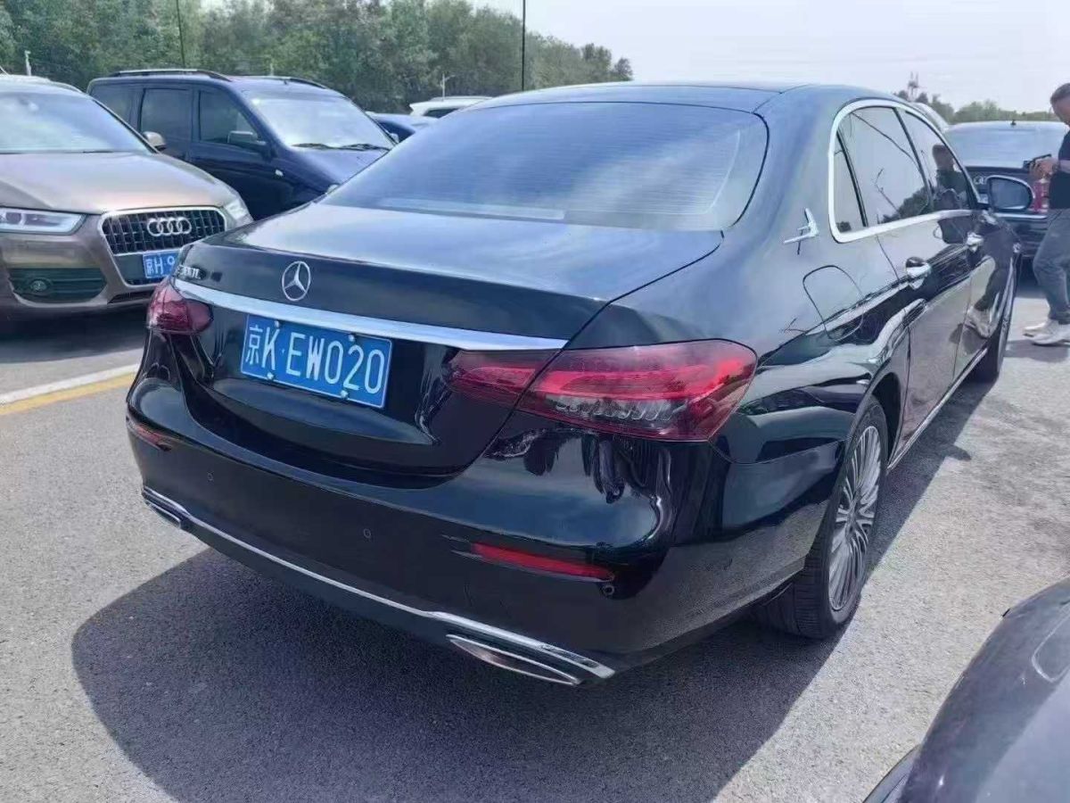 奔馳 奔馳E級(jí)  2022款 E 300 L 豪華型圖片