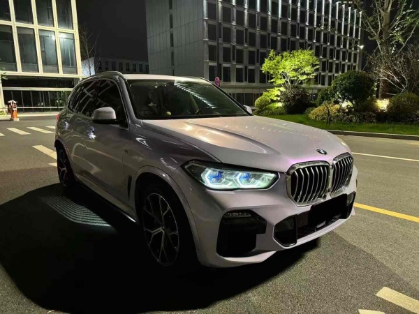 宝马 宝马X5  2019款 xDrive40i 尊享型 M运动套装