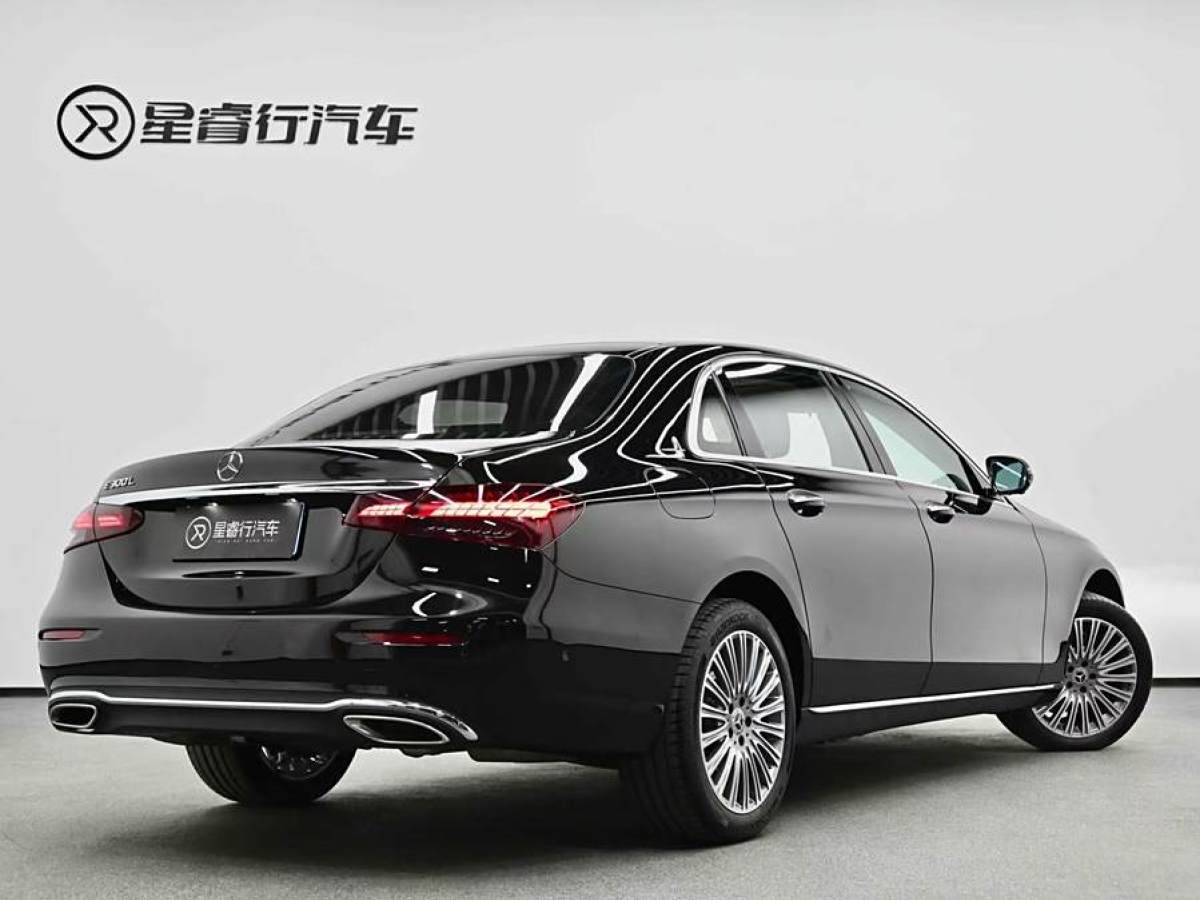 奔馳 奔馳E級(jí)  2022款 改款 E 300 L 豪華型圖片