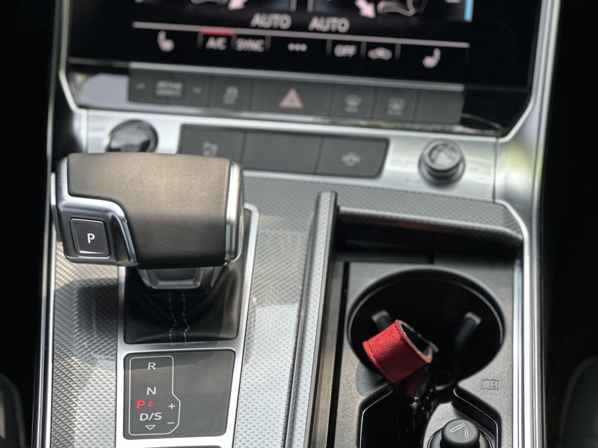 奧迪 奧迪A6L  2021款 45 TFSI 臻選動(dòng)感型圖片