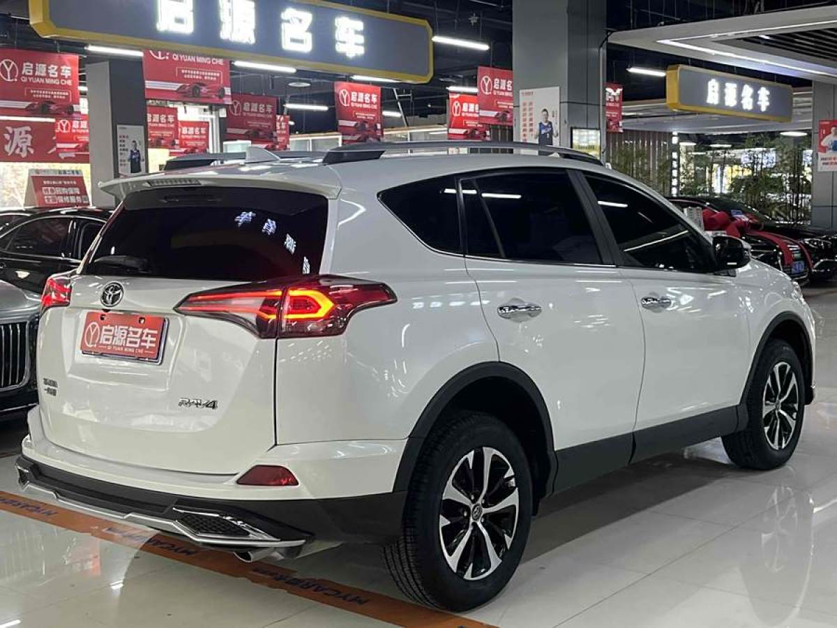 豐田 RAV4榮放  2019款  2.0L CVT兩驅(qū)風(fēng)尚版 國(guó)VI圖片