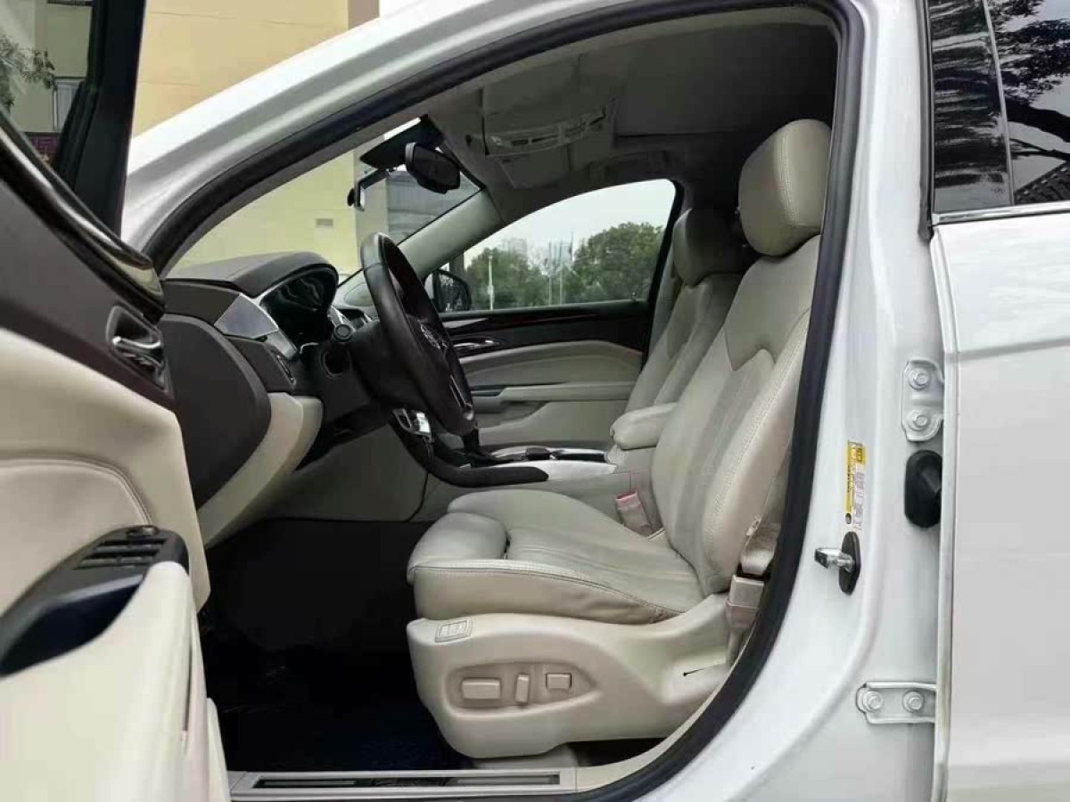 凱迪拉克 SRX  2015款 3.0L 精英型圖片