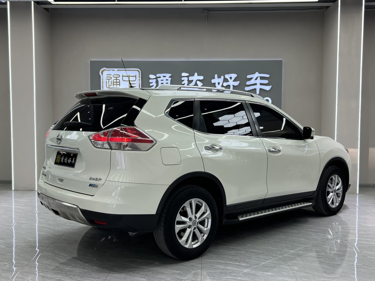 日產(chǎn) 奇駿  2014款 2.5L CVT豪華版 4WD圖片