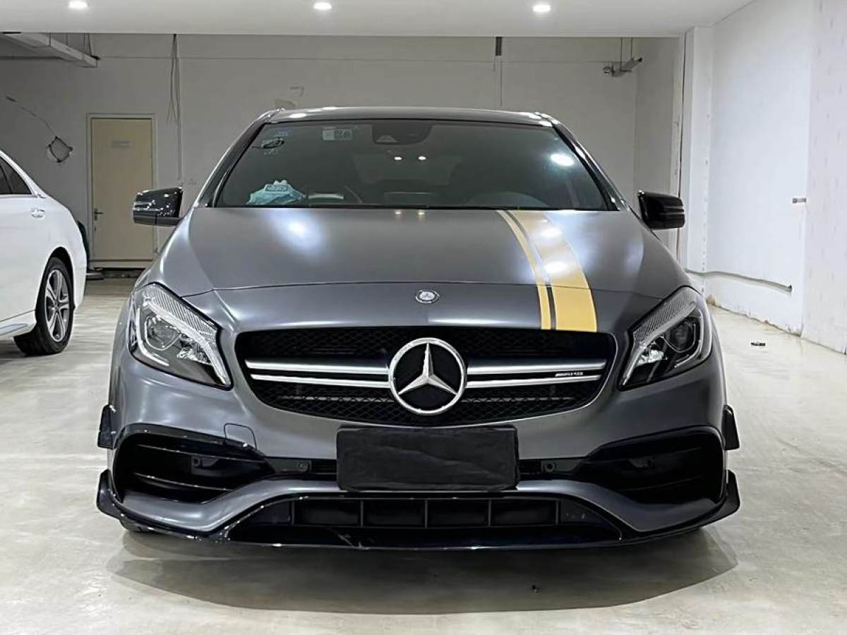 奔馳 奔馳A級AMG  2016款 AMG A 45 4MATIC 冠軍版圖片