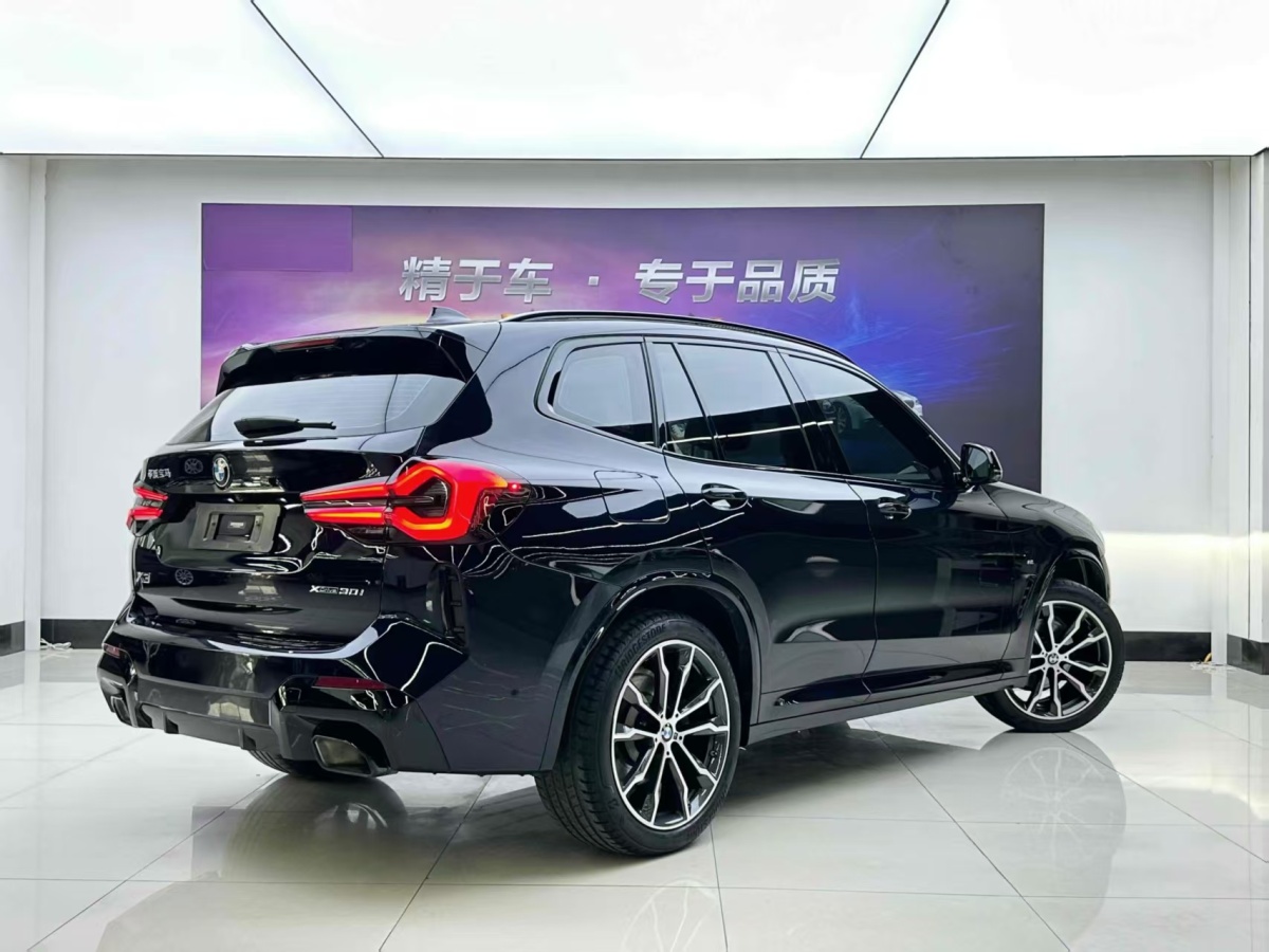 寶馬 寶馬X3  2022款 改款 xDrive30i 領(lǐng)先型 M曜夜套裝圖片